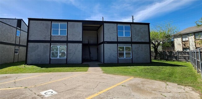 Foto del edificio - 806 Oran Cir