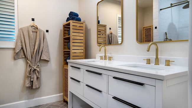 Foto del edificio - 518 Sunshine Dr