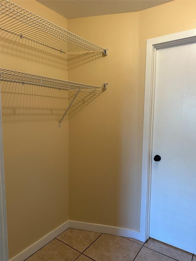 Foto del edificio - 18328 NW 68th Ave