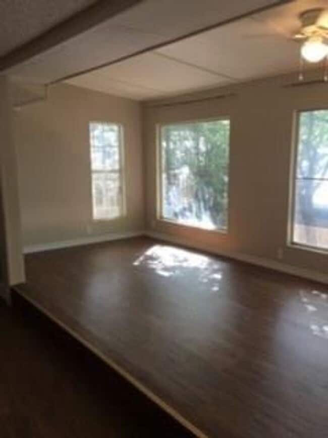 Building Photo - 4305 Avenue A