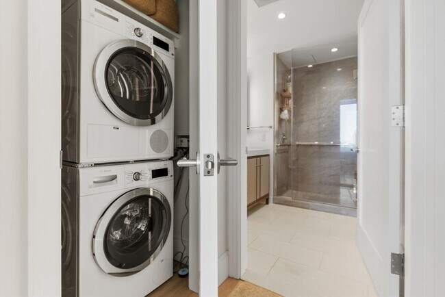 Foto del edificio - 700 Harrison Ave