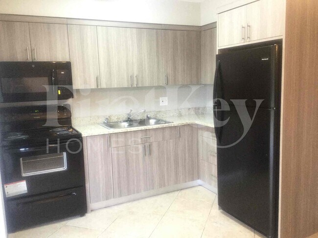 Foto del edificio - 6817 Massachusetts Dr