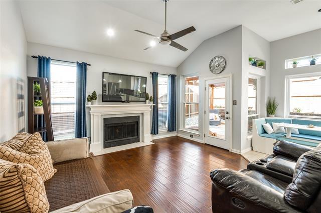 Foto del edificio - 802 Crest Ridge Ct