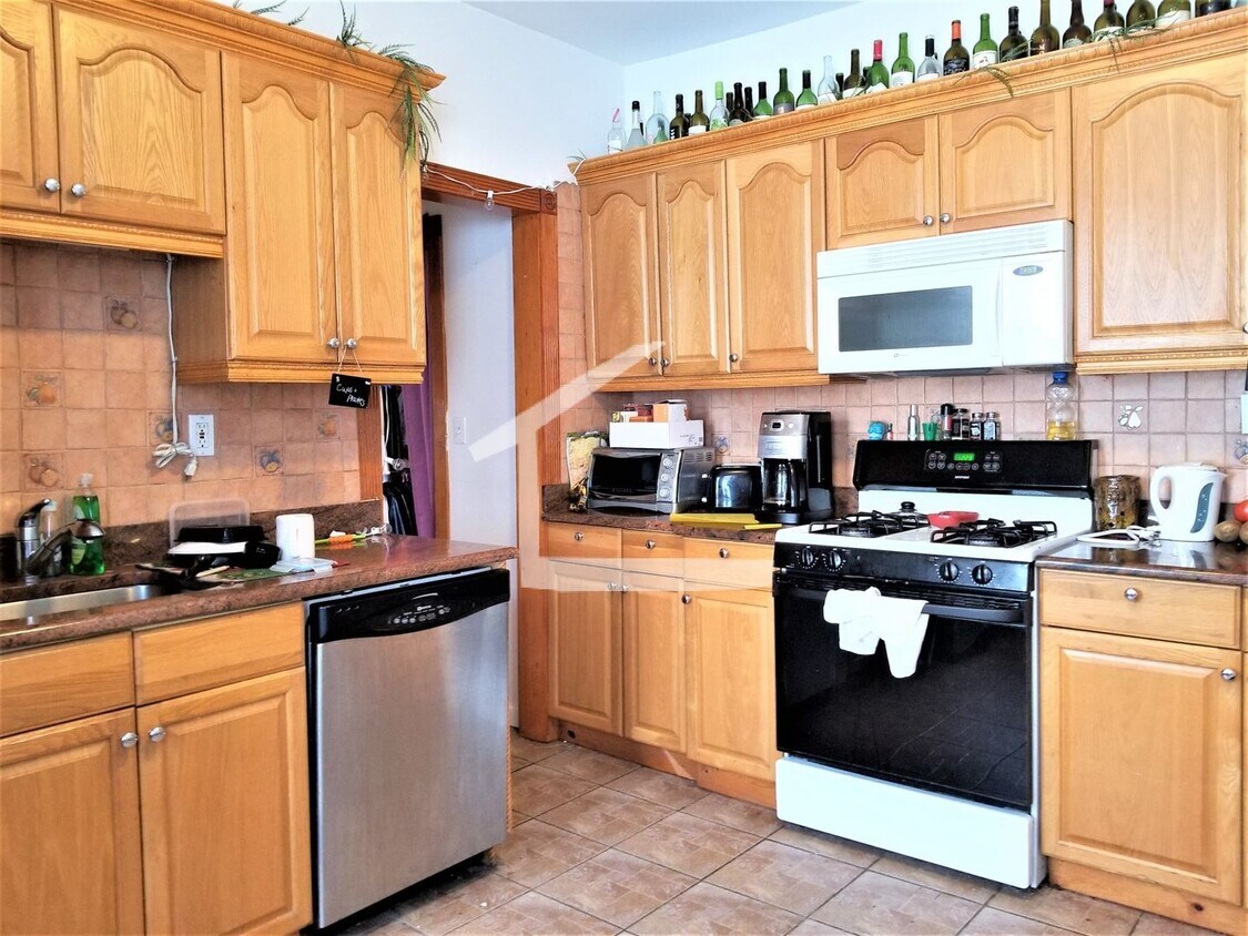Building Photo - 15 Litchfield St