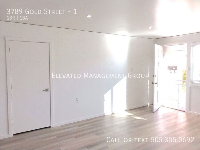Foto del edificio - 3789 Gold St
