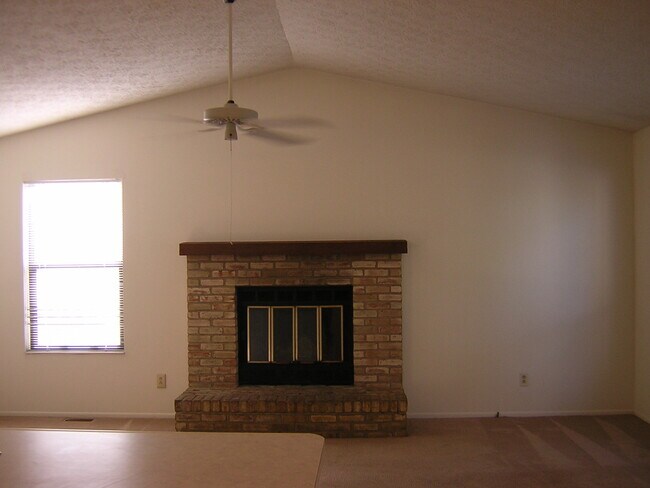 Building Photo - 2241 Sawbury Blvd