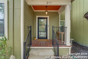 Building Photo - 211 Gibson