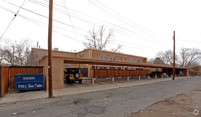 Foto del edificio - 1405 San Carlos Dr SW