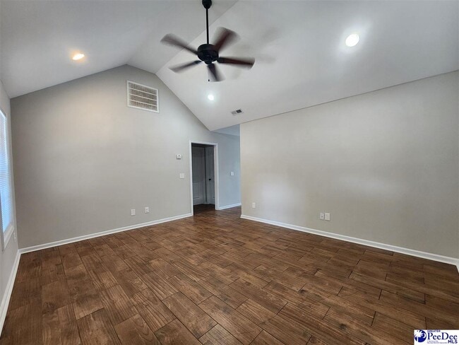 Building Photo - 297 Green Acres Rd