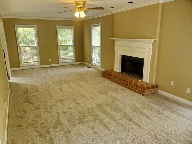 Foto del edificio - 9785 Hightower Rd