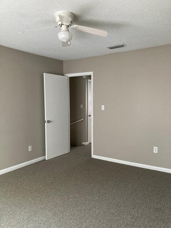 Foto del edificio - 2030 Kings Gate Cir