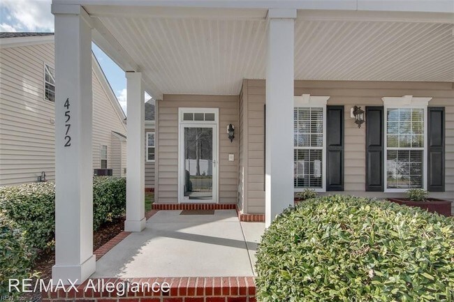 Building Photo - 4572 Willow Croft Dr