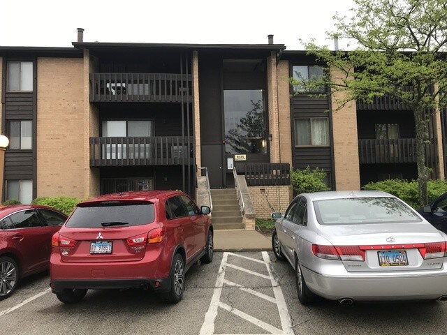 Primary Photo - 6135 Knoll Wood Rd