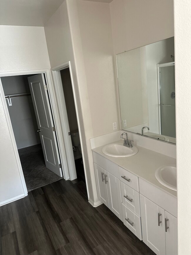 Building Photo - 24255 Insignia Dr