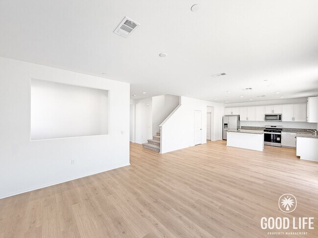 Foto del edificio - Beautiful 5Bd/2.5Ba Home In Lake Elsinore!