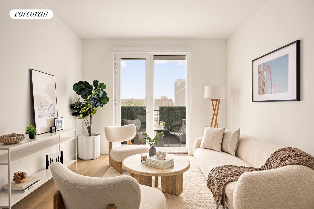 Foto principal - 100 Sullivan Pl