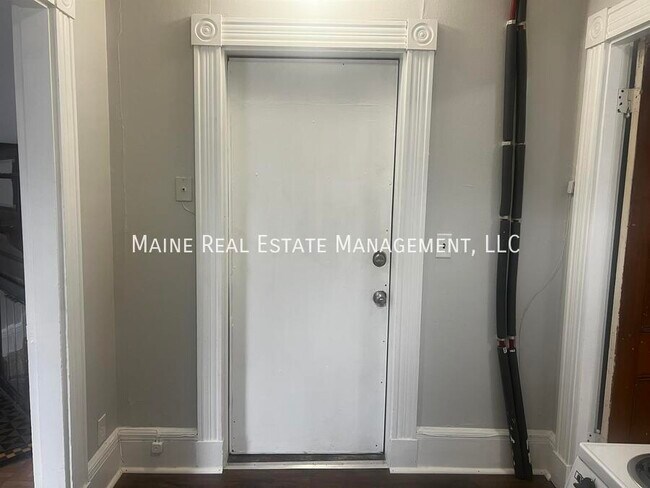 Foto del edificio - 36 Third St Apt.-5