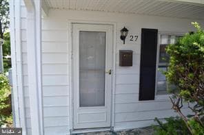Building Photo - 27 E Pall Mall St