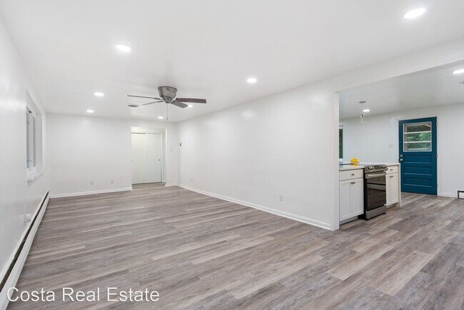 Foto del edificio - 3 br, 2 bath House - 75 Woodside Drive