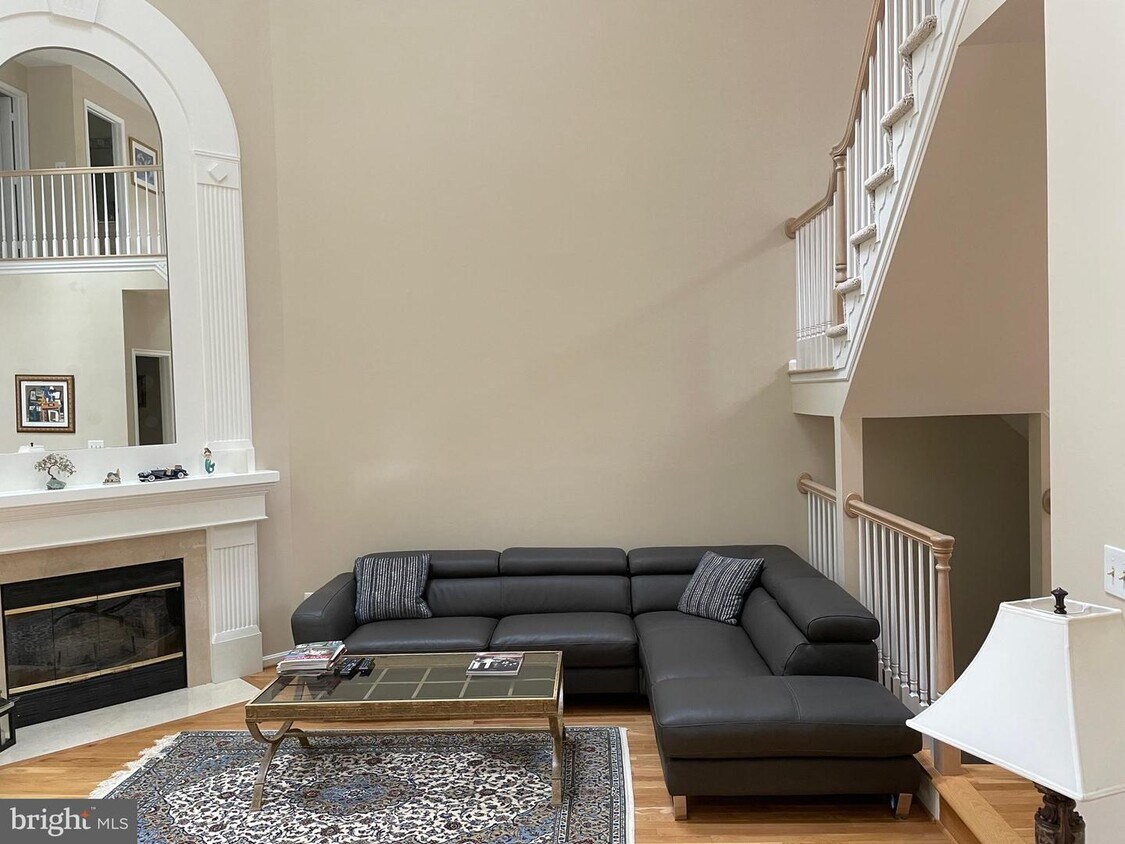 11421 Hollow Timber Ct, Reston, VA 20194 Townhome Rentals in Reston VA