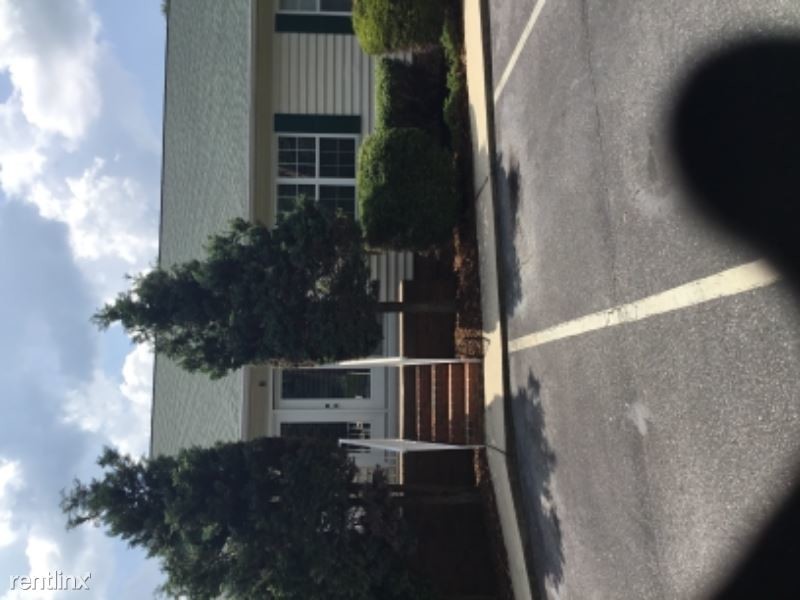 Primary Photo - 3 br, 2 bath Apartment - 310 E White street