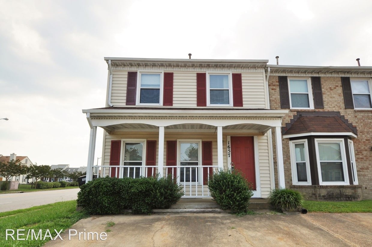 Primary Photo - 3 br, 2.5 bath House - 1657 Mantane Arch