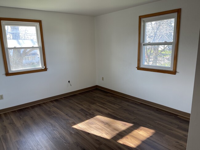 Bedroom - 28 King St