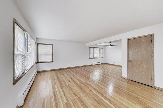 Building Photo - 9032 N Churchill Cir