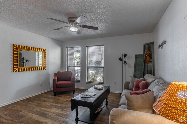 1 dormitorio, 1 baño - 680 pies cuadrados - Sala de estar - Deerfield Village