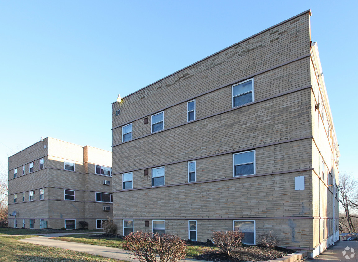 Primary Photo - 2298 Harrison Ave