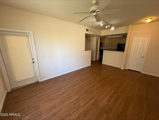 Building Photo - 18416 N Cave Creek Rd
