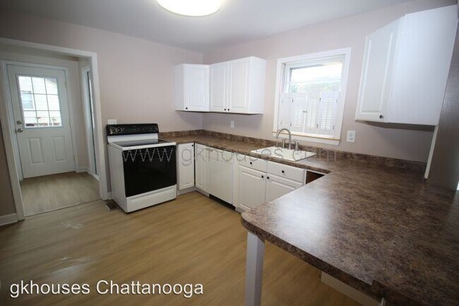 Building Photo - 2 br, 1 bath House - 2810 5th Ave