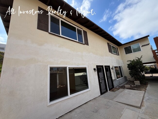 Building Photo - 2136 Via Sonora