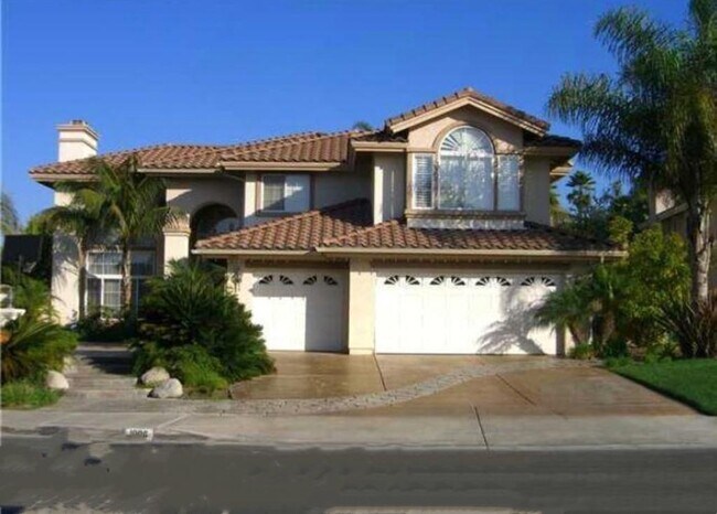 Building Photo - 1006 Acero St