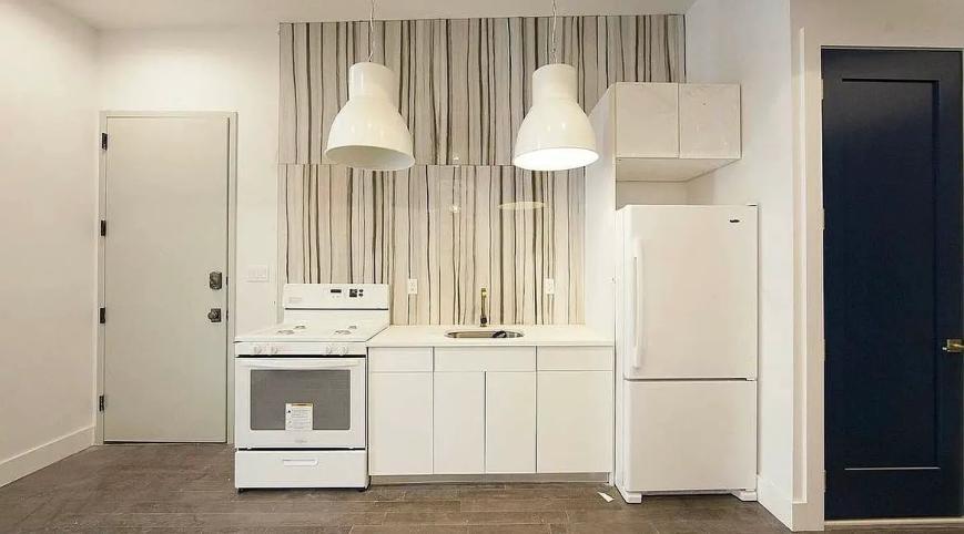 Primary Photo - 4 bedroom in BROOKLYN NY 11221