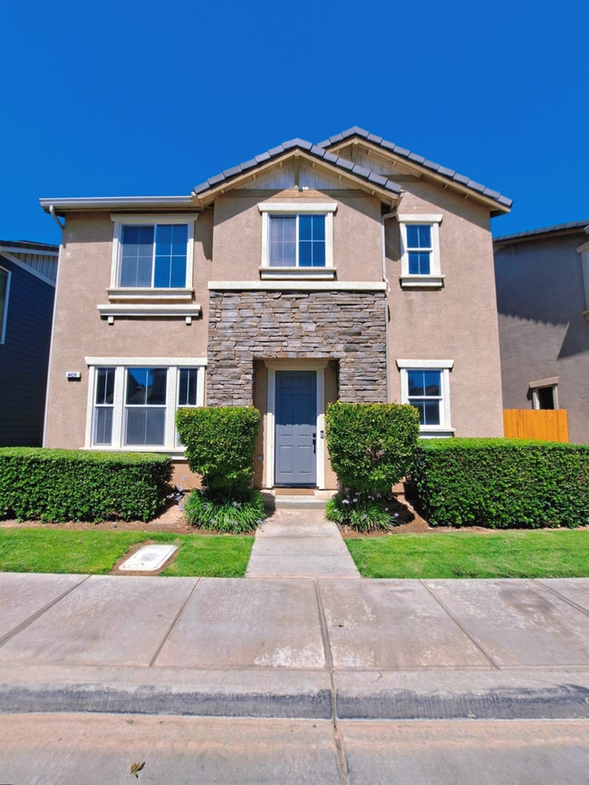 Building Photo - 4428 W Pinsapo Dr