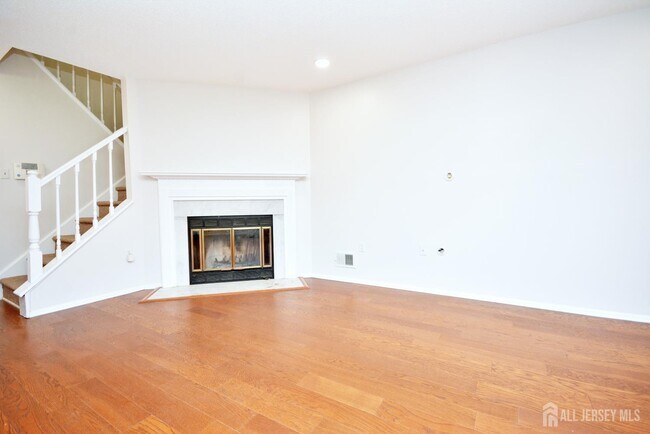 Foto del edificio - 25 Goodwin Dr