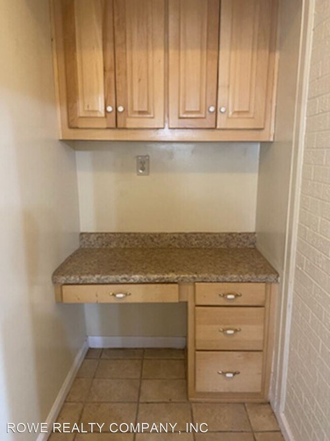 Foto del edificio - 3 br, 1.5 bath House - 5822 VENTURA DRIVE
