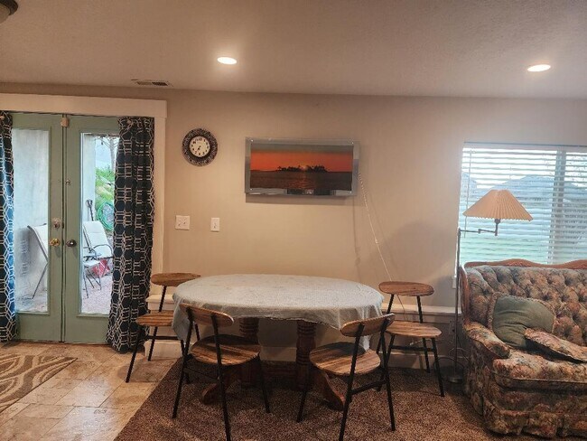 Foto del edificio - 33 W 1600 S St