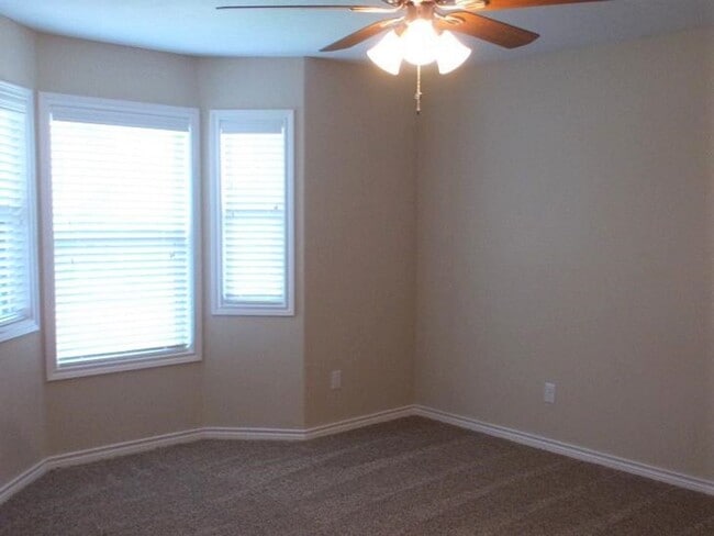 Building Photo - 1322 Milner Dr