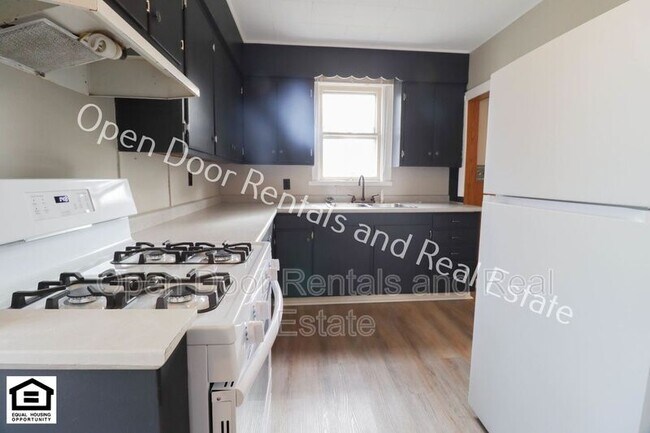 Foto del edificio - 212 E Rush St