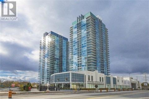 Photo principale - 88-588 Park Lawn Rd