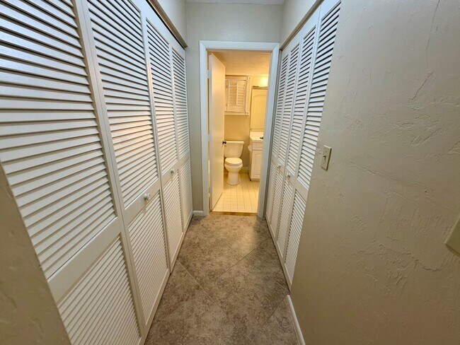 Foto del edificio - 2 Bedroom-2 Bath-UNFURNISHED Anglers Cove Cabana with covered parking
