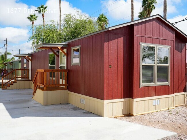Building Photo - 1677 Dena Dr