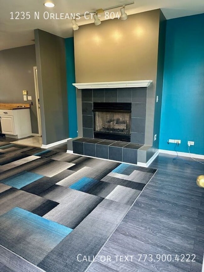 Building Photo - 1235 N Orleans Ct
