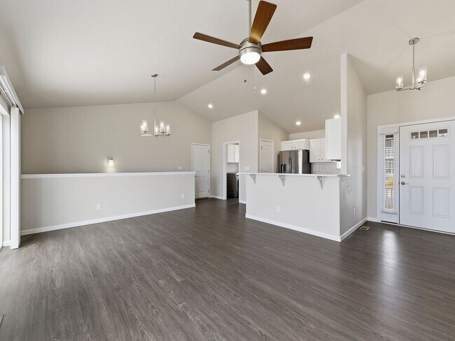 Foto del edificio - Excellent 3-Bedroom Home in Evans With Great Backyard & Attached Garage!