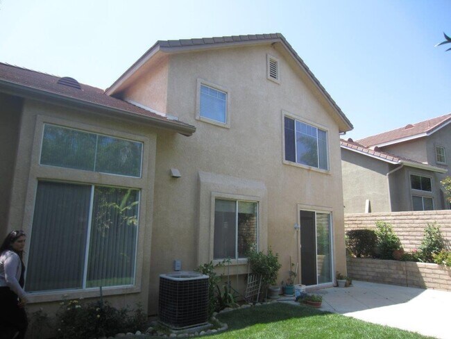 Foto del edificio - 2636 Fallcreek Ct
