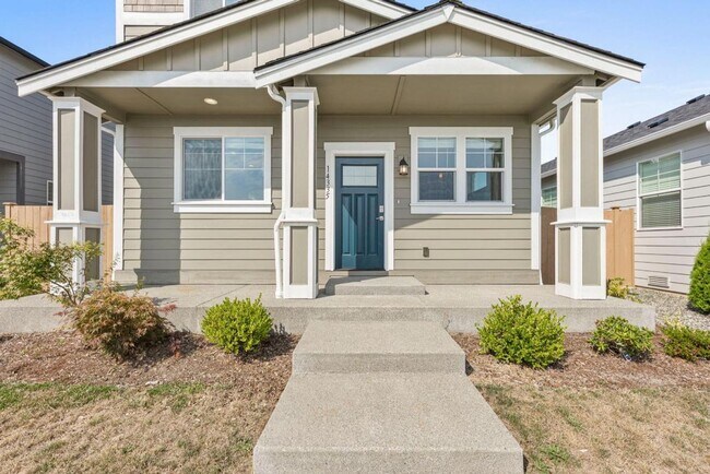 Foto del edificio - Modern Yelm Home Near JBLM | 3 Bed, 2.25 B...