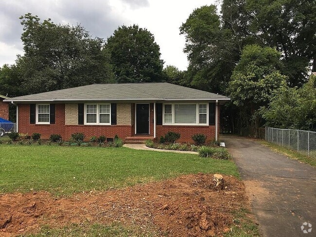 Building Photo - 1536 Emerywood Dr