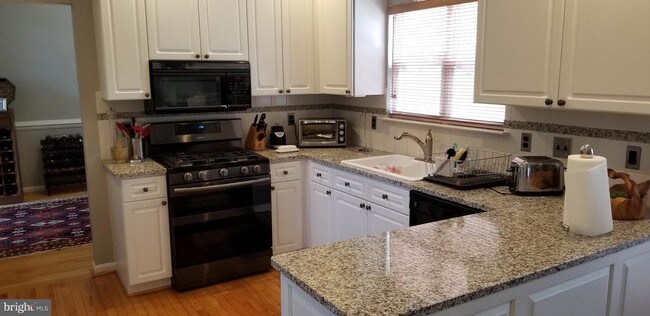 Building Photo - 21366 Fultonham Cir
